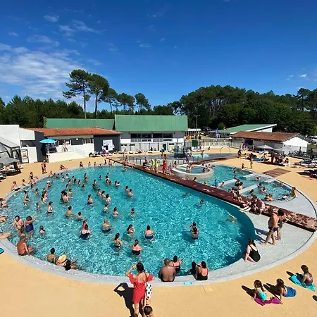 Village Les Genets Üdülőpark *