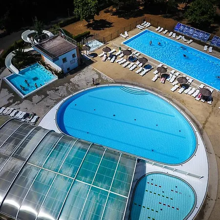 Village Les Genets Holiday park *