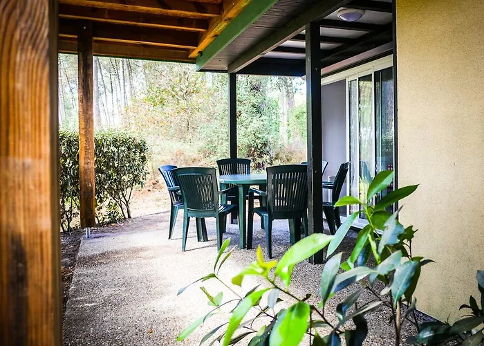 Üdülőpark Village Les Genets Léon