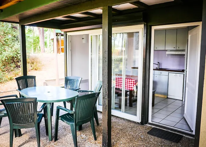 Üdülőpark Village Les Genets Léon