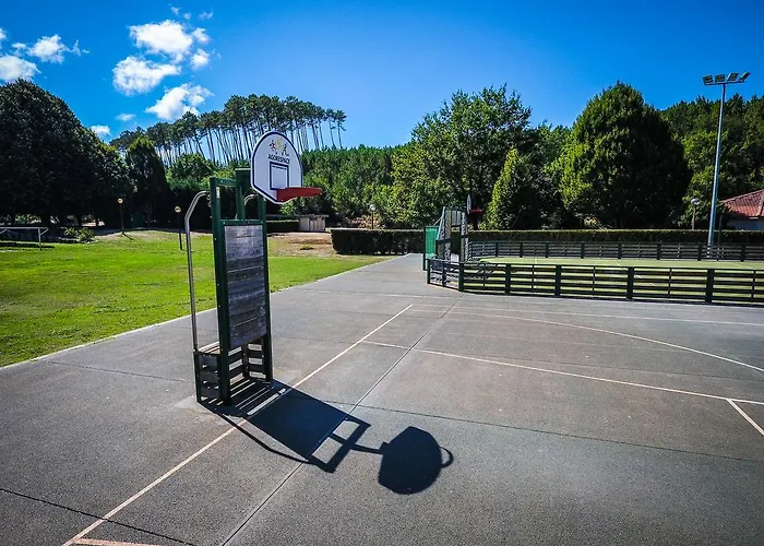 Parque de vacaciones Village Les Genets Léon