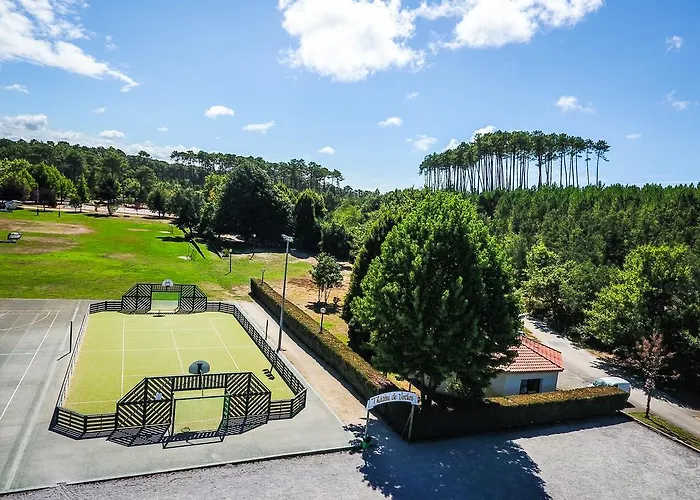 Village Les Genets * ليو